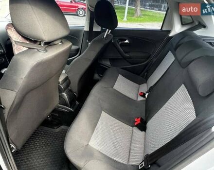 Сірий Фольксваген Поло, об'ємом двигуна 1.39 л та пробігом 245 тис. км за 6000 $, фото 15 на Automoto.ua