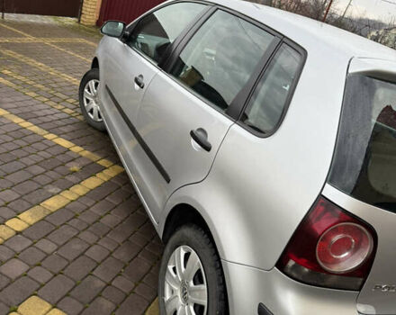 Сірий Фольксваген Поло, об'ємом двигуна 1.39 л та пробігом 139 тис. км за 5100 $, фото 1 на Automoto.ua