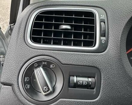 Серый Фольксваген Поло, объемом двигателя 1.6 л и пробегом 177 тыс. км за 8650 $, фото 24 на Automoto.ua