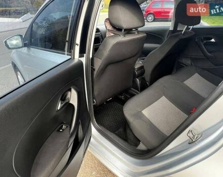 Сірий Фольксваген Поло, об'ємом двигуна 1.39 л та пробігом 245 тис. км за 6000 $, фото 13 на Automoto.ua