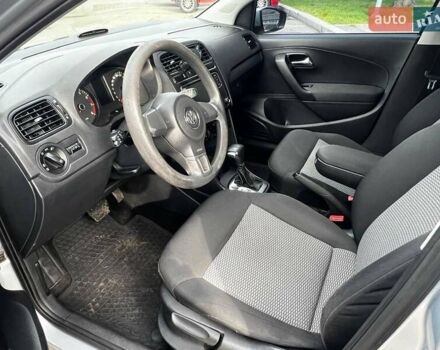 Сірий Фольксваген Поло, об'ємом двигуна 1.39 л та пробігом 245 тис. км за 6000 $, фото 16 на Automoto.ua