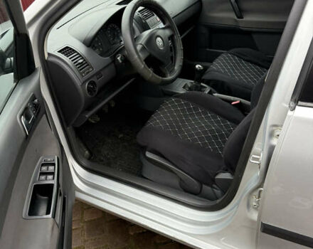 Сірий Фольксваген Поло, об'ємом двигуна 1.39 л та пробігом 139 тис. км за 5100 $, фото 8 на Automoto.ua