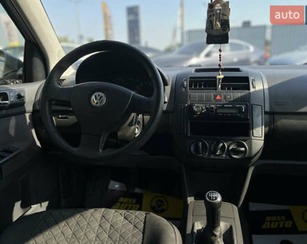 Серый Фольксваген Поло, объемом двигателя 1.2 л и пробегом 190 тыс. км за 5000 $, фото 9 на Automoto.ua