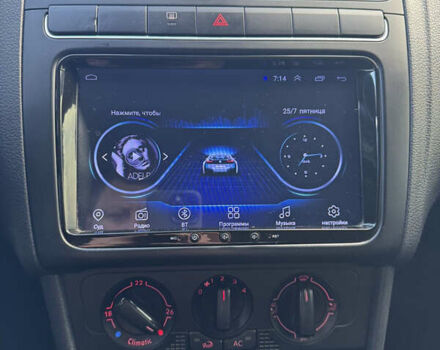 Серый Фольксваген Поло, объемом двигателя 1.39 л и пробегом 243 тыс. км за 6500 $, фото 7 на Automoto.ua