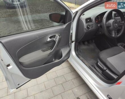 Сірий Фольксваген Поло, об'ємом двигуна 1.6 л та пробігом 280 тис. км за 6700 $, фото 4 на Automoto.ua