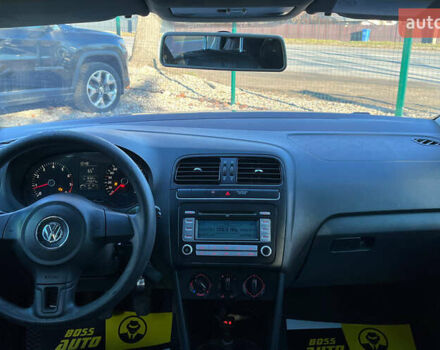 Сірий Фольксваген Поло, об'ємом двигуна 1.2 л та пробігом 175 тис. км за 6800 $, фото 9 на Automoto.ua