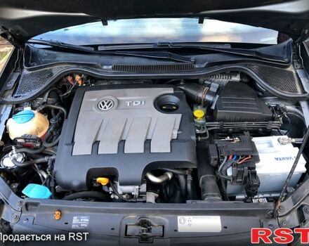 Серый Фольксваген Поло, объемом двигателя 1.6 л и пробегом 165 тыс. км за 7000 $, фото 9 на Automoto.ua