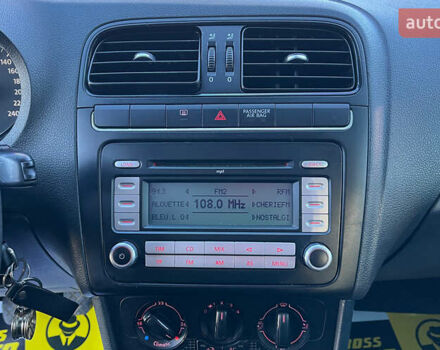 Сірий Фольксваген Поло, об'ємом двигуна 1.2 л та пробігом 175 тис. км за 6800 $, фото 11 на Automoto.ua