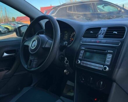 Сірий Фольксваген Поло, об'ємом двигуна 1.2 л та пробігом 175 тис. км за 6800 $, фото 14 на Automoto.ua