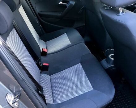 Серый Фольксваген Поло, объемом двигателя 1.6 л и пробегом 165 тыс. км за 7000 $, фото 7 на Automoto.ua