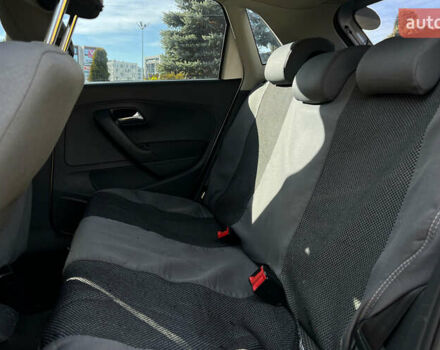 Серый Фольксваген Поло, объемом двигателя 1.39 л и пробегом 273 тыс. км за 5900 $, фото 16 на Automoto.ua