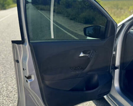 Сірий Фольксваген Поло, об'ємом двигуна 1.6 л та пробігом 296 тис. км за 7800 $, фото 10 на Automoto.ua