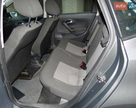 Сірий Фольксваген Поло, об'ємом двигуна 1.2 л та пробігом 277 тис. км за 4500 $, фото 15 на Automoto.ua