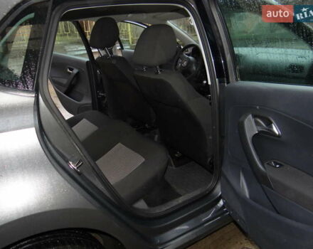 Сірий Фольксваген Поло, об'ємом двигуна 1.2 л та пробігом 277 тис. км за 4500 $, фото 19 на Automoto.ua