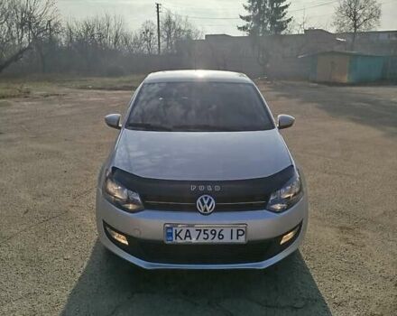 Серый Фольксваген Поло, объемом двигателя 1.39 л и пробегом 195 тыс. км за 5900 $, фото 2 на Automoto.ua