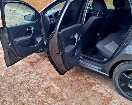 Сірий Фольксваген Поло, об'ємом двигуна 1.2 л та пробігом 193 тис. км за 3700 $, фото 8 на Automoto.ua