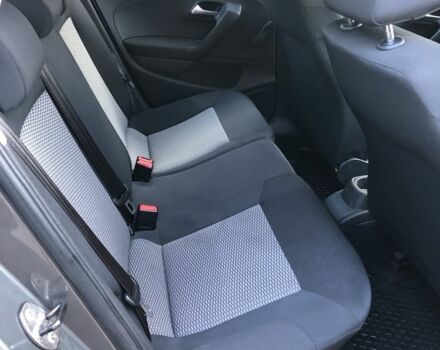 Серый Фольксваген Поло, объемом двигателя 1.6 л и пробегом 165 тыс. км за 7000 $, фото 5 на Automoto.ua