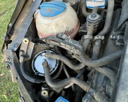 Серый Фольксваген Поло, объемом двигателя 1.6 л и пробегом 286 тыс. км за 3500 $, фото 13 на Automoto.ua