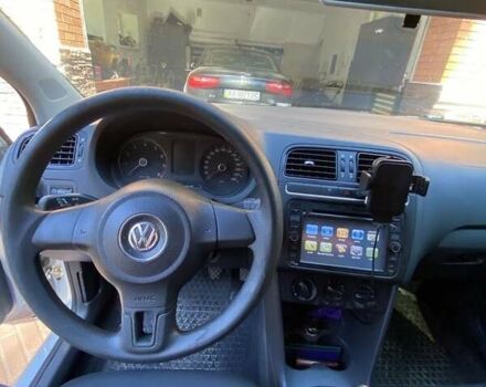 Серый Фольксваген Поло, объемом двигателя 1.4 л и пробегом 274 тыс. км за 4950 $, фото 5 на Automoto.ua
