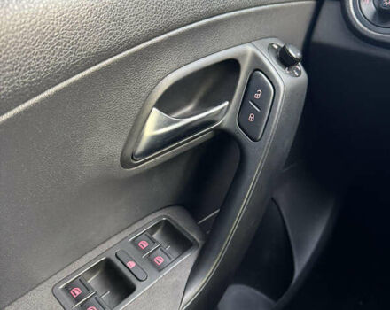 Серый Фольксваген Поло, объемом двигателя 1.39 л и пробегом 243 тыс. км за 6500 $, фото 10 на Automoto.ua