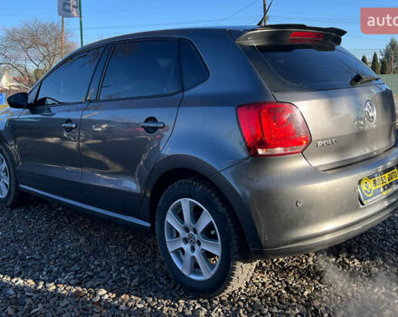 Сірий Фольксваген Поло, об'ємом двигуна 1.2 л та пробігом 175 тис. км за 6800 $, фото 4 на Automoto.ua