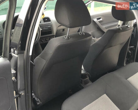 Серый Фольксваген Поло, объемом двигателя 1.39 л и пробегом 146 тыс. км за 7999 $, фото 36 на Automoto.ua