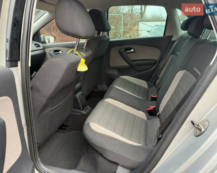 Сірий Фольксваген Поло, об'ємом двигуна 1.6 л та пробігом 209 тис. км за 6999 $, фото 47 на Automoto.ua