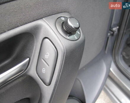 Сірий Фольксваген Поло, об'ємом двигуна 1.2 л та пробігом 227 тис. км за 5400 $, фото 11 на Automoto.ua