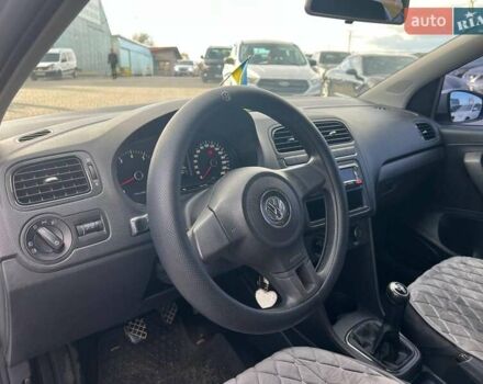 Серый Фольксваген Поло, объемом двигателя 1.4 л и пробегом 195 тыс. км за 6490 $, фото 16 на Automoto.ua