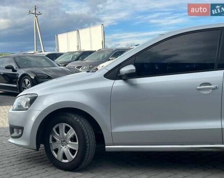 Серый Фольксваген Поло, объемом двигателя 1.4 л и пробегом 195 тыс. км за 6490 $, фото 3 на Automoto.ua