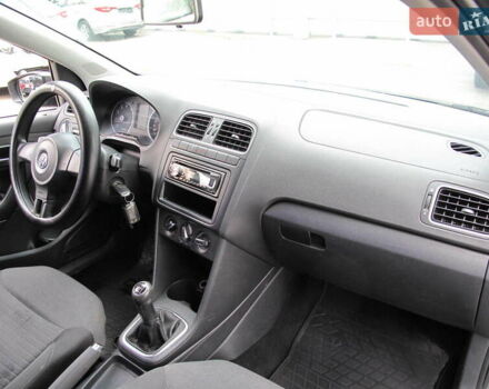 Сірий Фольксваген Поло, об'ємом двигуна 1.2 л та пробігом 227 тис. км за 5400 $, фото 21 на Automoto.ua