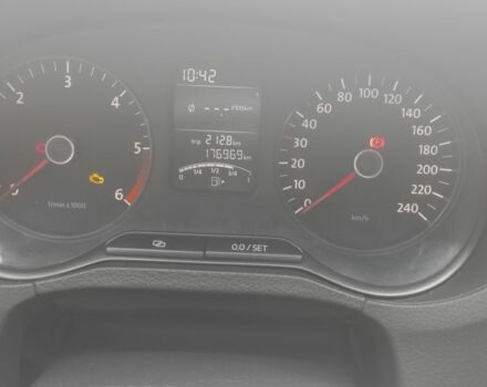 Сірий Фольксваген Поло, об'ємом двигуна 1.2 л та пробігом 175 тис. км за 6700 $, фото 12 на Automoto.ua