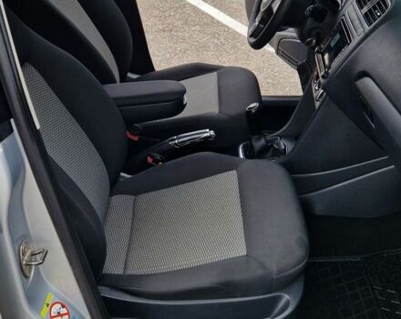 Сірий Фольксваген Поло, об'ємом двигуна 1.2 л та пробігом 210 тис. км за 6299 $, фото 6 на Automoto.ua