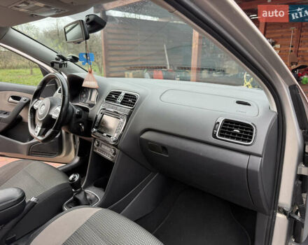 Сірий Фольксваген Поло, об'ємом двигуна 1.6 л та пробігом 209 тис. км за 6999 $, фото 53 на Automoto.ua