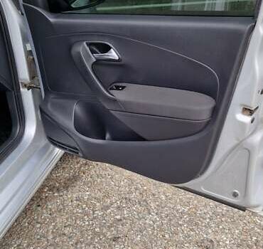 Серый Фольксваген Поло, объемом двигателя 1.2 л и пробегом 210 тыс. км за 6299 $, фото 13 на Automoto.ua