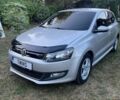 Серый Фольксваген Поло, объемом двигателя 1.2 л и пробегом 218 тыс. км за 6000 $, фото 1 на Automoto.ua