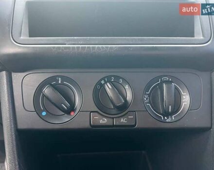 Серый Фольксваген Поло, объемом двигателя 1.4 л и пробегом 195 тыс. км за 6490 $, фото 25 на Automoto.ua