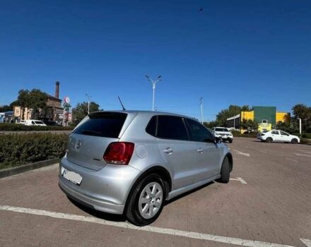 Серый Фольксваген Поло, объемом двигателя 1.2 л и пробегом 202 тыс. км за 5700 $, фото 3 на Automoto.ua