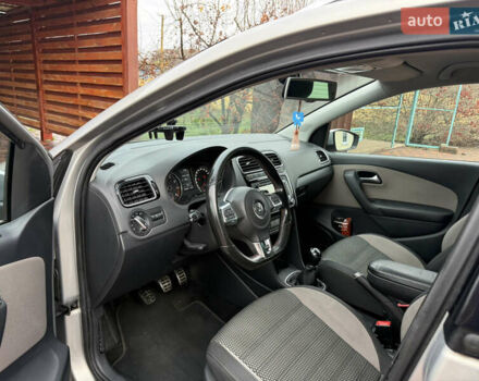 Сірий Фольксваген Поло, об'ємом двигуна 1.6 л та пробігом 209 тис. км за 6999 $, фото 39 на Automoto.ua