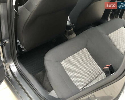 Серый Фольксваген Поло, объемом двигателя 1.39 л и пробегом 146 тыс. км за 7999 $, фото 37 на Automoto.ua