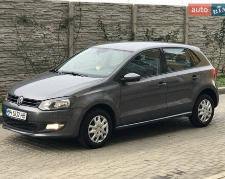 Серый Фольксваген Поло, объемом двигателя 1.39 л и пробегом 146 тыс. км за 7999 $, фото 3 на Automoto.ua