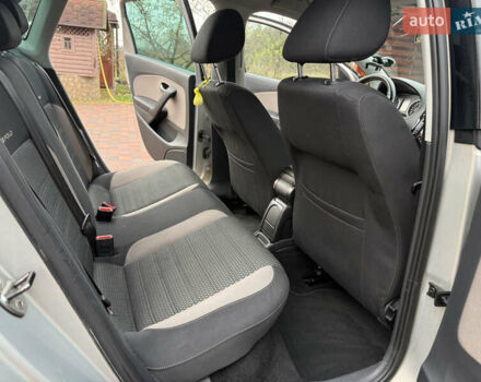 Сірий Фольксваген Поло, об'ємом двигуна 1.6 л та пробігом 209 тис. км за 6999 $, фото 49 на Automoto.ua