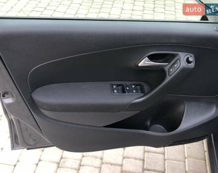 Серый Фольксваген Поло, объемом двигателя 1.39 л и пробегом 146 тыс. км за 7999 $, фото 39 на Automoto.ua