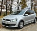 Серый Фольксваген Поло, объемом двигателя 1.2 л и пробегом 152 тыс. км за 5700 $, фото 1 на Automoto.ua