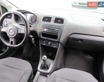 Сірий Фольксваген Поло, об'ємом двигуна 1.2 л та пробігом 227 тис. км за 5400 $, фото 25 на Automoto.ua