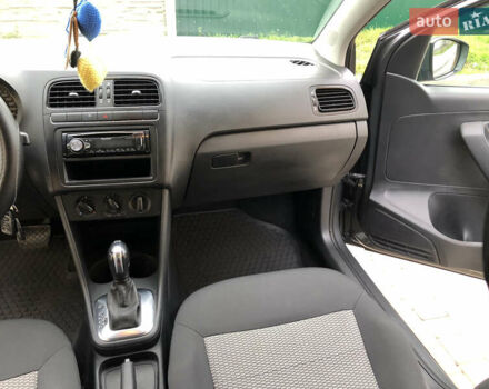 Серый Фольксваген Поло, объемом двигателя 1.39 л и пробегом 146 тыс. км за 7999 $, фото 46 на Automoto.ua