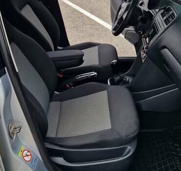 Серый Фольксваген Поло, объемом двигателя 1.2 л и пробегом 210 тыс. км за 6299 $, фото 11 на Automoto.ua