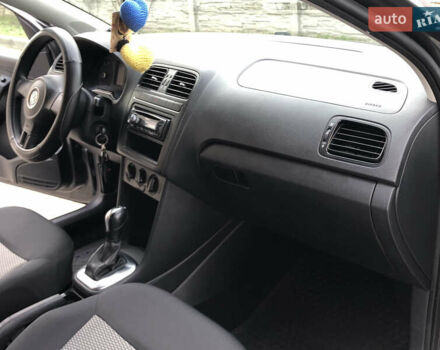 Серый Фольксваген Поло, объемом двигателя 1.39 л и пробегом 146 тыс. км за 7999 $, фото 21 на Automoto.ua