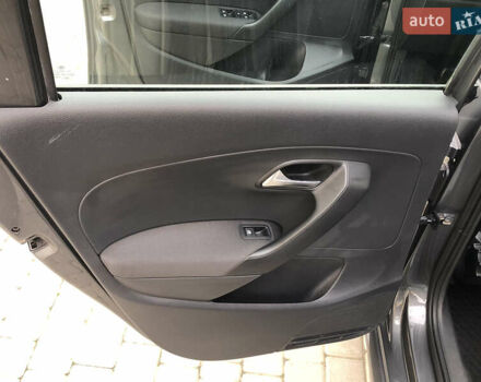 Серый Фольксваген Поло, объемом двигателя 1.39 л и пробегом 146 тыс. км за 7999 $, фото 35 на Automoto.ua