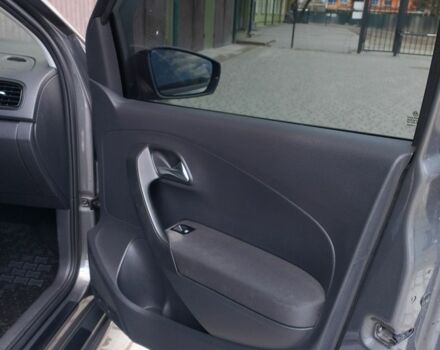 Сірий Фольксваген Поло, об'ємом двигуна 1.2 л та пробігом 175 тис. км за 6700 $, фото 11 на Automoto.ua